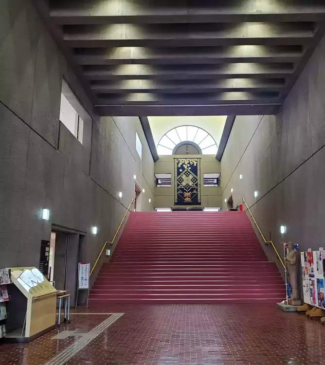 弘前文化センター - ecbo cloak コインロッカーいらずにスマホで